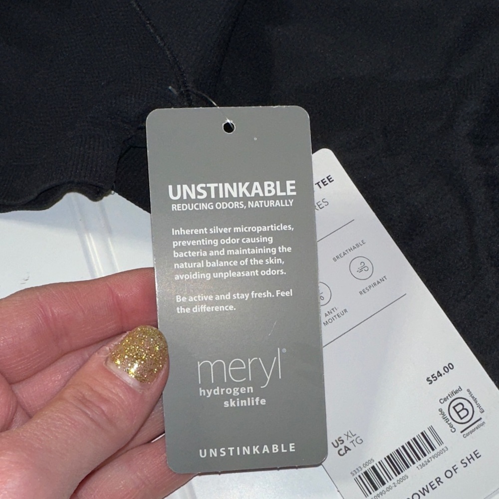 Athleta Black Short-Sleeve Performance Tee - Picture 4 of 10